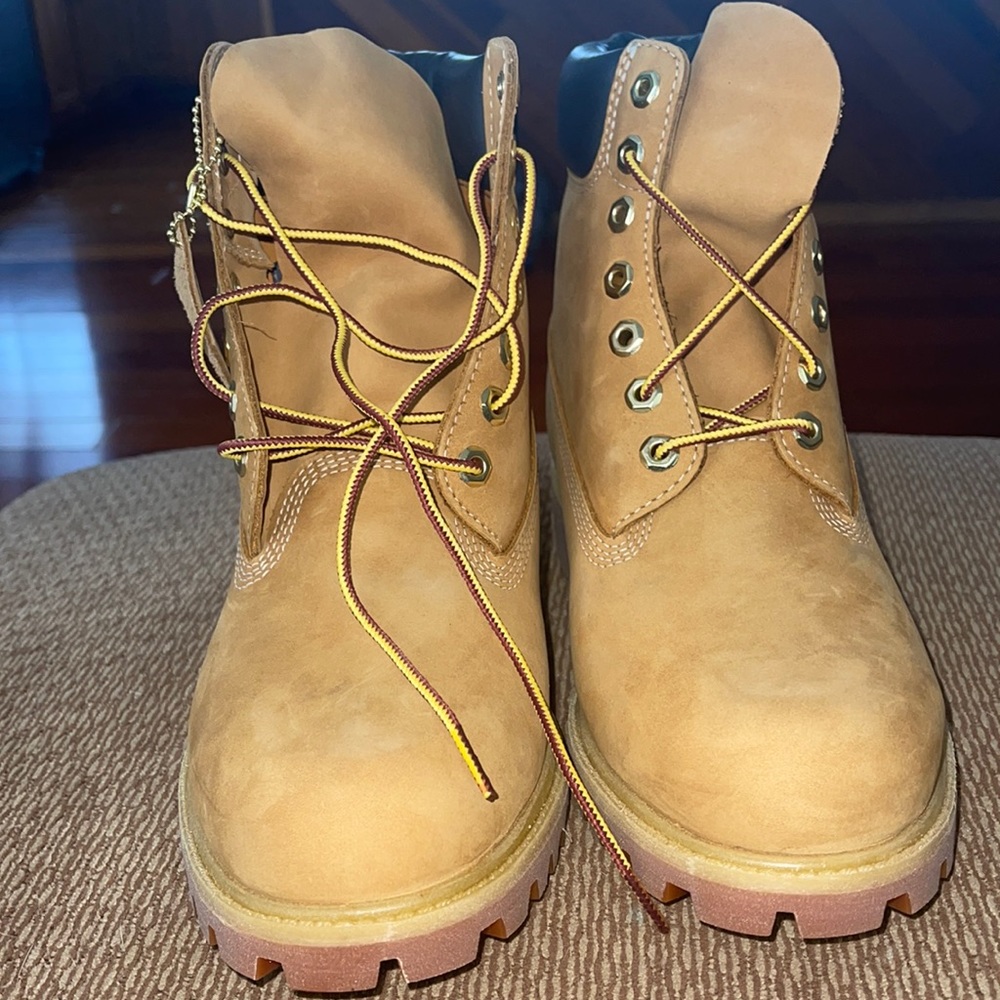 NWT!! Timberland boots